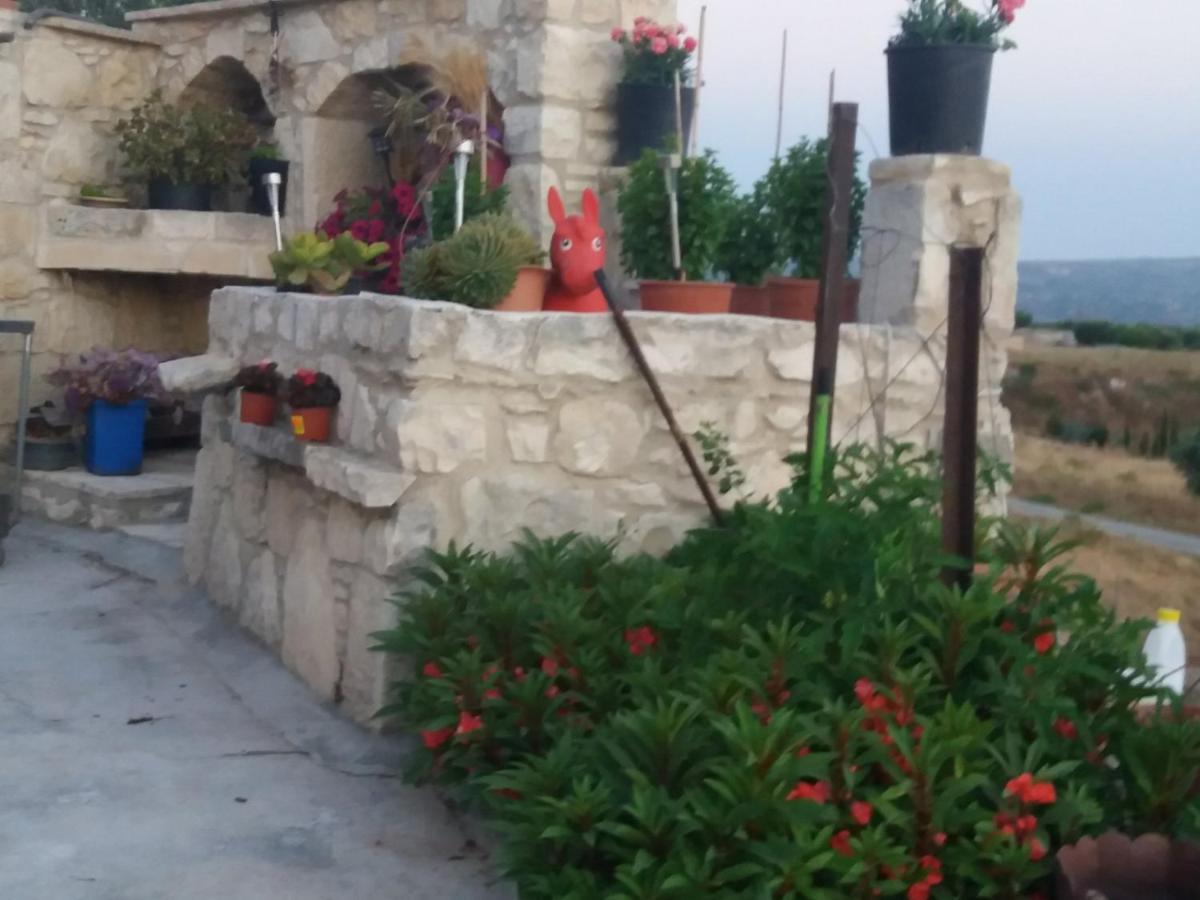 לינה וארוחת בוקר Fyti Georgia'S House מראה חיצוני תמונה